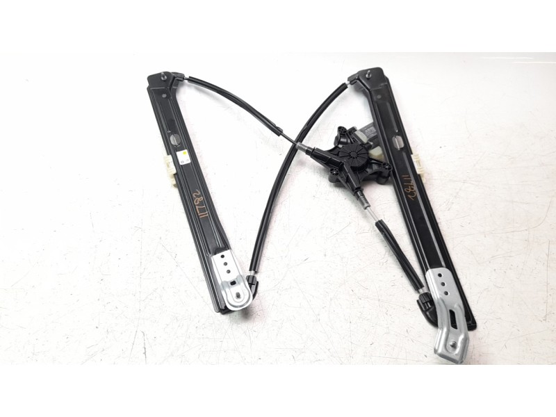 Recambio de elevalunas delantero izquierdo para seat ateca (khp) fr referencia OEM IAM 575837461A  