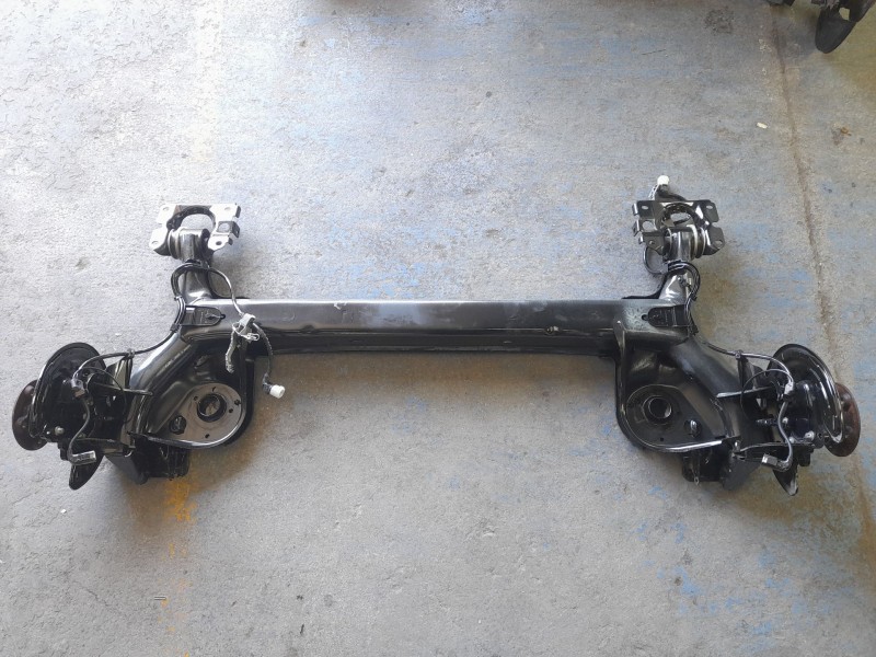 Recambio de puente trasero para mercedes-benz cla-klasse (bm 118) cla 250 e (118.385) referencia OEM IAM A1185841300  