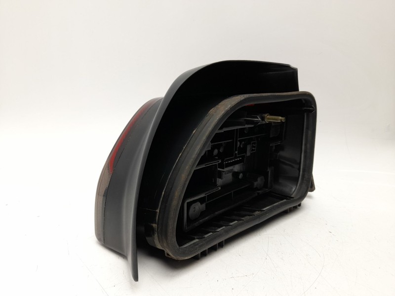 Recambio de piloto trasero izquierdo para renault clio i (b/c57_, 5/357_) 1.2 (5/357y, 5/357k) referencia OEM IAM 7700827551  10