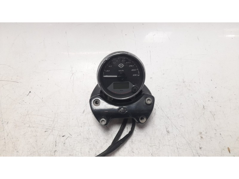 Recambio de cuadro instrumentos para harley-davidson street referencia OEM IAM 70900450  