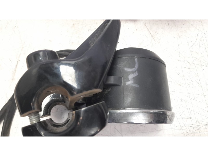 Recambio de cuadro instrumentos para harley-davidson street referencia OEM IAM 70900450  
