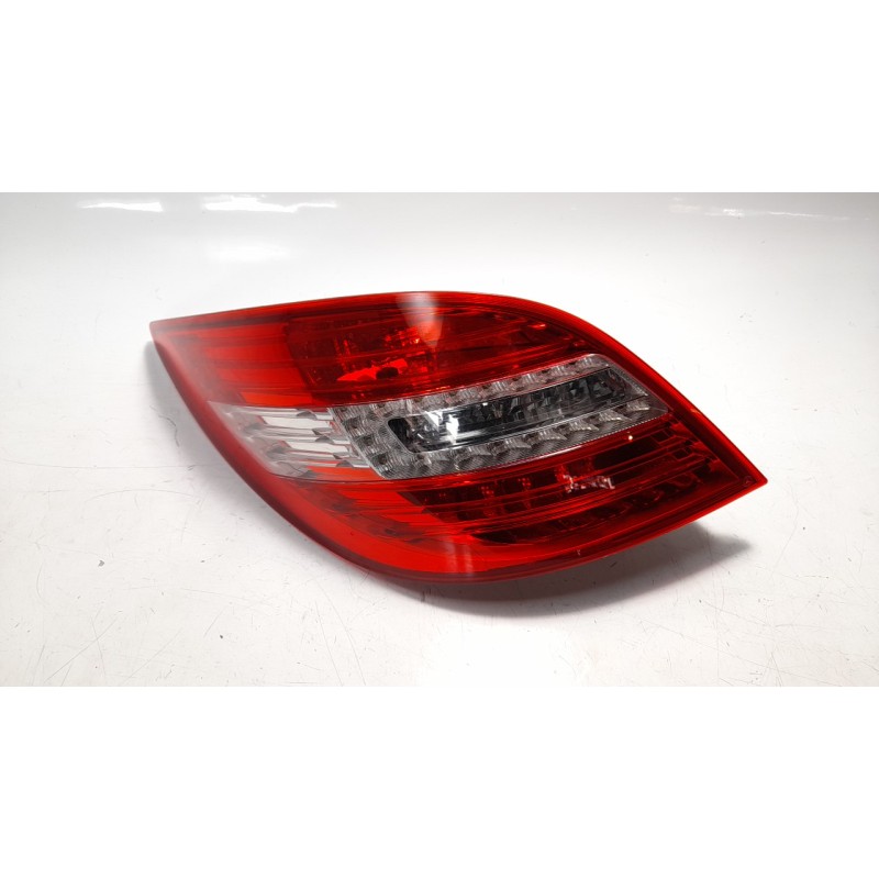 Recambio de piloto trasero izquierdo para mercedes-benz clase r (w251) r 300 cdi blueefficiency (251.021) referencia OEM IAM A25