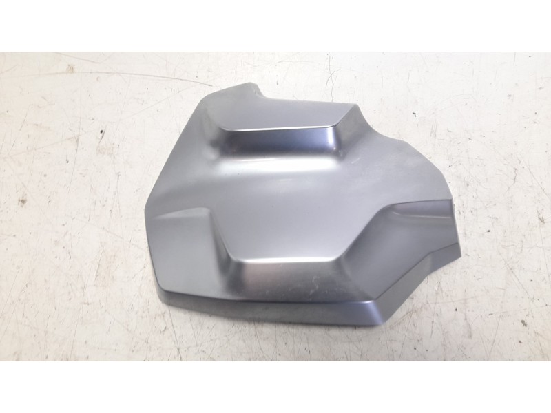 Recambio de moldura para bmw r 1250 r 1250 gs adventure referencia OEM IAM 46638559589  