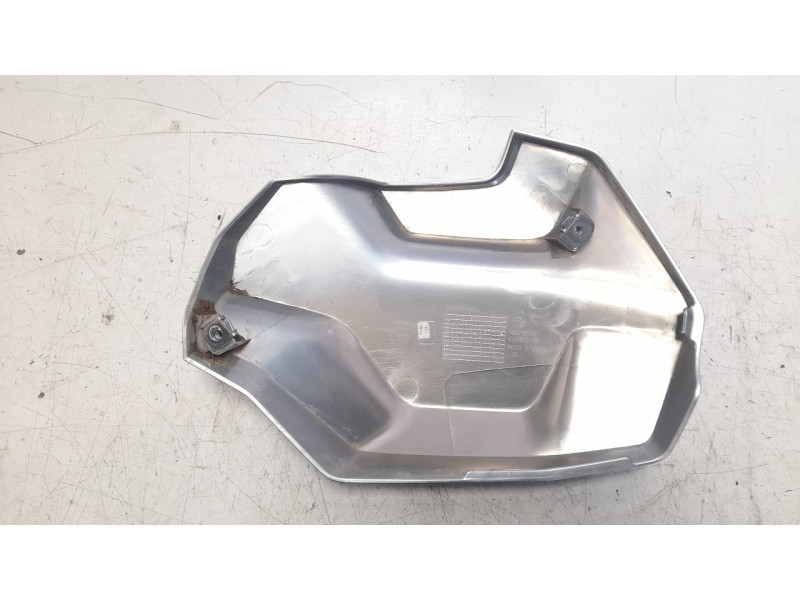 Recambio de moldura para bmw r 1250 r 1250 gs adventure referencia OEM IAM 46638559589  