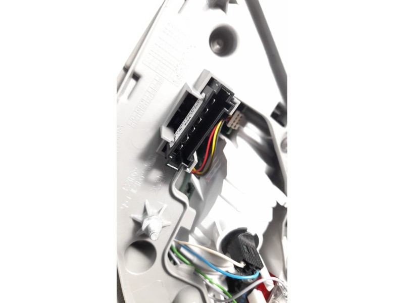 Recambio de piloto trasero izquierdo para mercedes-benz clase r (w251) r 300 cdi blueefficiency (251.021) referencia OEM IAM A25