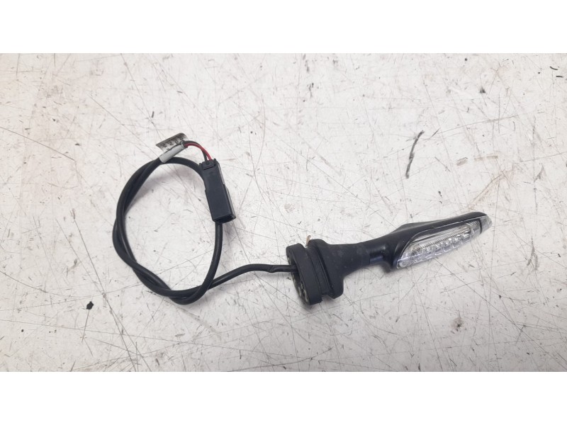 Recambio de piloto trasero izquierdo para ducati monster (900cc - ) monster referencia OEM IAM 53010511A  