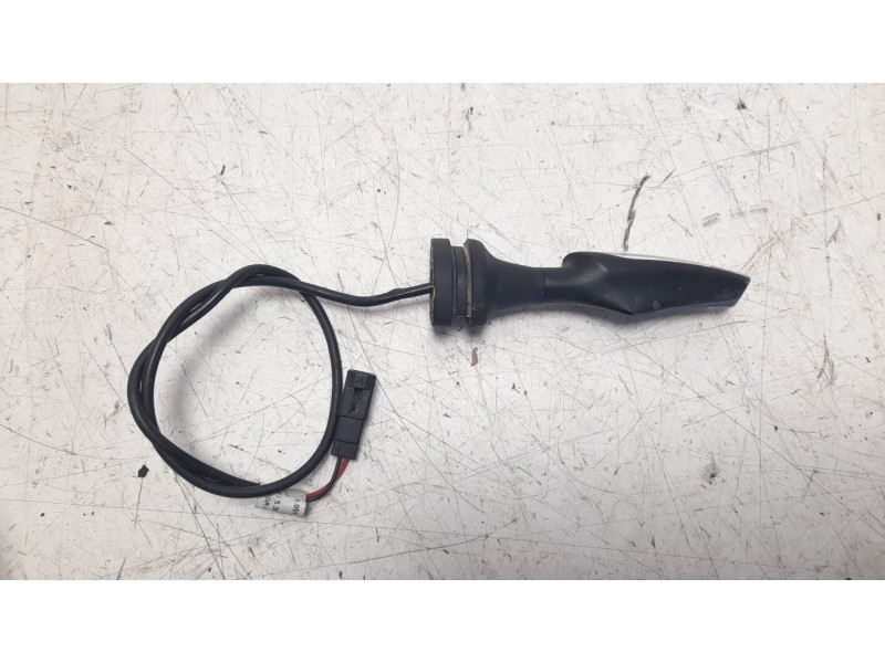 Recambio de piloto trasero izquierdo para ducati monster (900cc - ) monster referencia OEM IAM 53010511A  