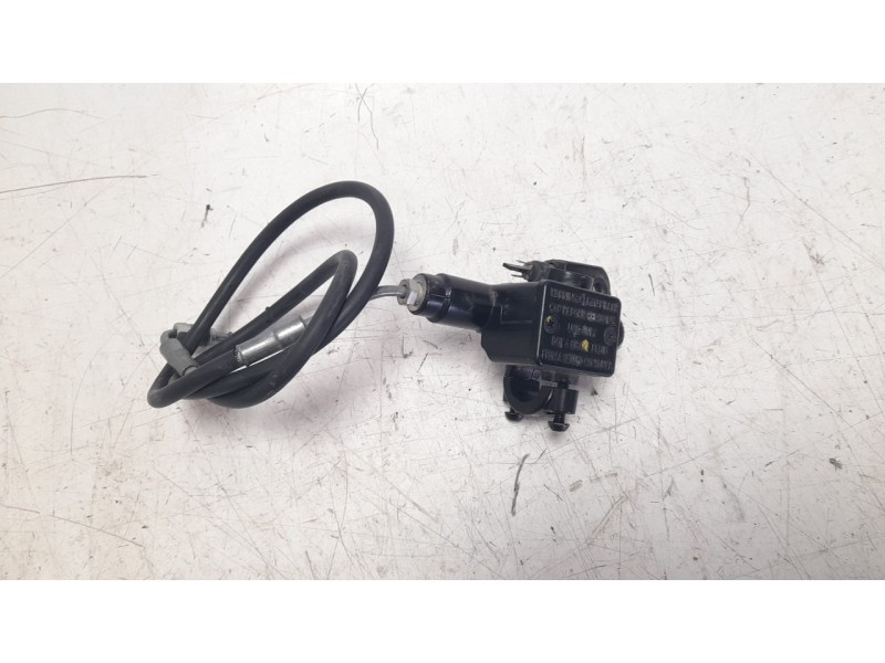 Recambio de bomba freno delantera para piaggio (vespa) vespa primavera 125 i-get referencia OEM IAM CM074907  