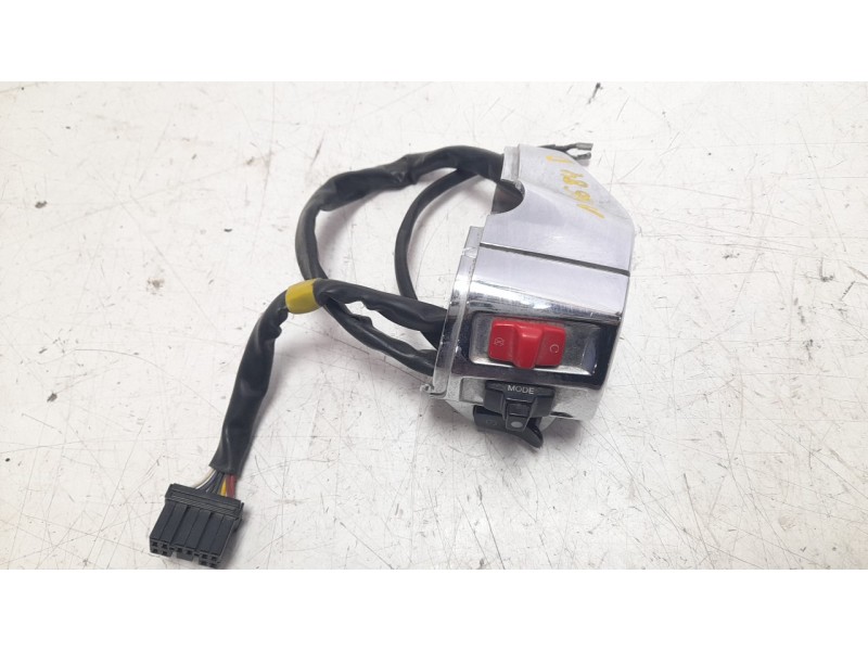 Recambio de piña luces derecha para piaggio (vespa) vespa primavera 125 i-get referencia OEM IAM 1D002555  