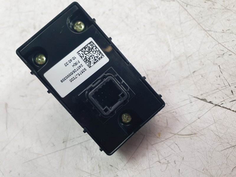 Recambio de mando elevalunas delantero derecho para kia xceed 1.0 t-gdi 74 kw (100 cv) referencia OEM IAM 93575J7000  