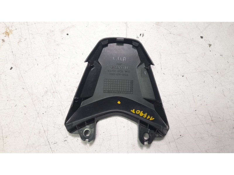 Recambio de moldura para honda cb 500 xa referencia OEM IAM 77231MLRD800  