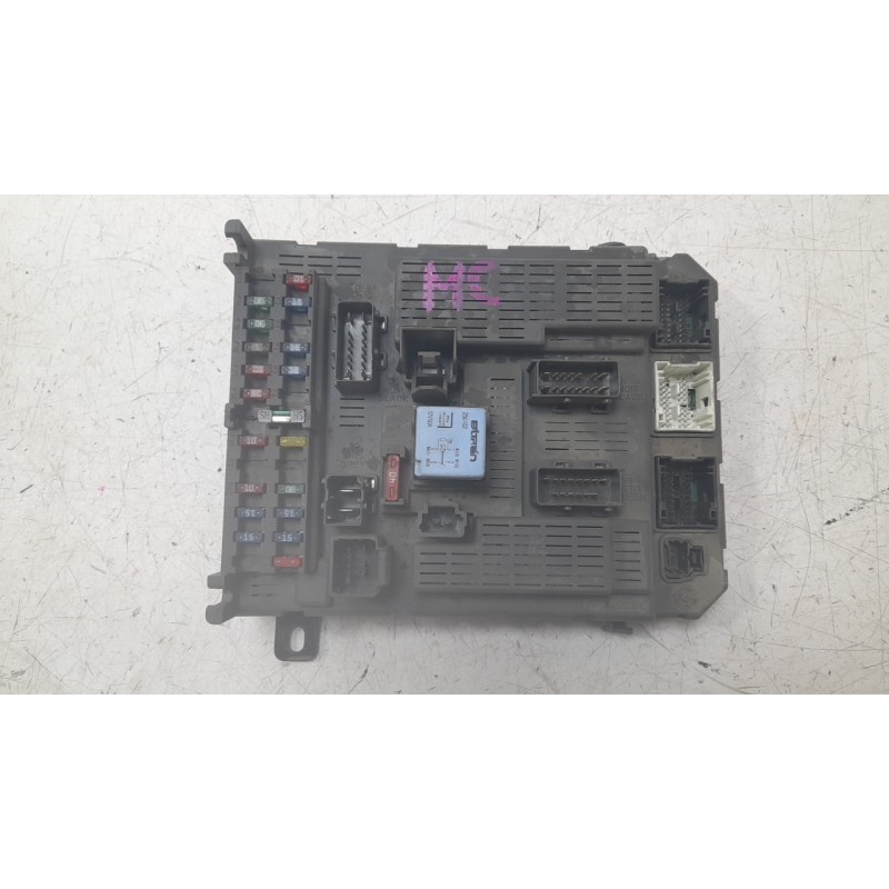 Recambio de caja reles / fusibles para citroën c5 i (dc_) 2.0 hdi (dcrhzb, dcrhze) referencia OEM IAM 9646226880  