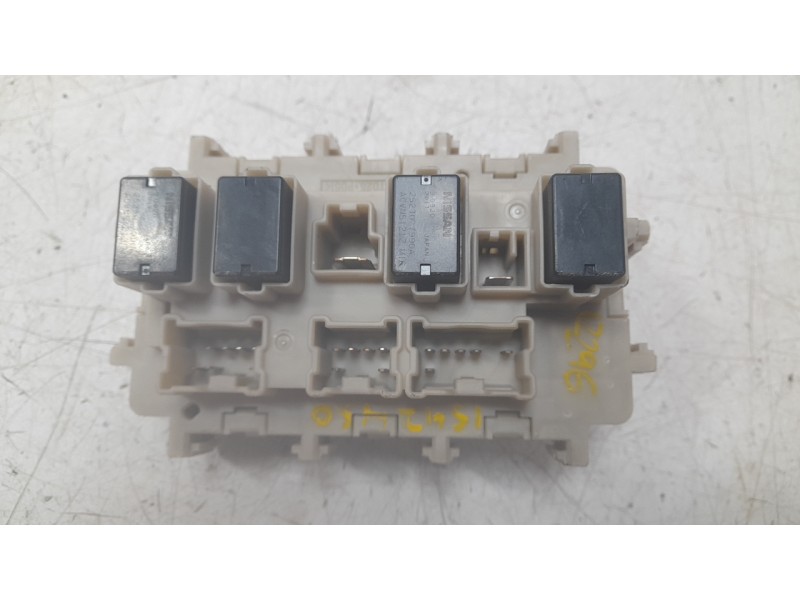 Recambio de caja reles / fusibles para renault kadjar (ha_, hl_) 1.5 blue dci 115 referencia OEM IAM 8901R  13008901/16018901/11