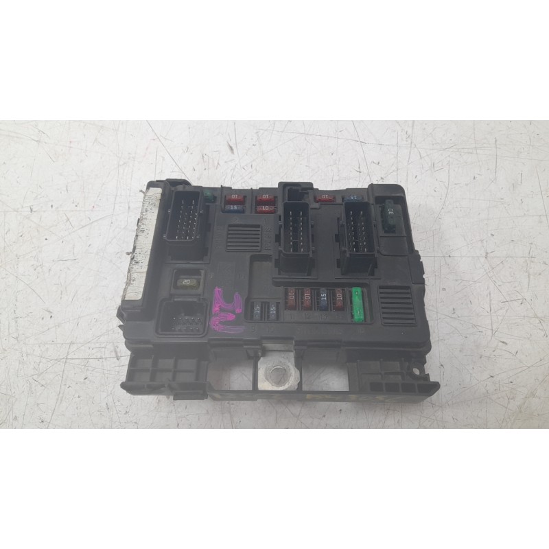 Recambio de caja reles / fusibles para citroën c5 i (dc_) 2.0 hdi (dcrhzb, dcrhze) referencia OEM IAM 9643498680  