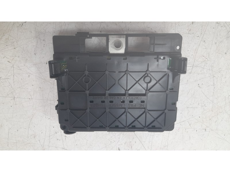 Recambio de caja reles / fusibles para citroën c5 i (dc_) 2.0 hdi (dcrhzb, dcrhze) referencia OEM IAM 9643498680  