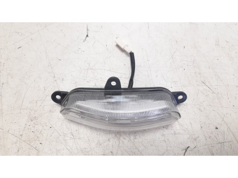 Recambio de piloto delantero derecho para lambretta v200 special flex special flex referencia OEM IAM L81300LMB0000  