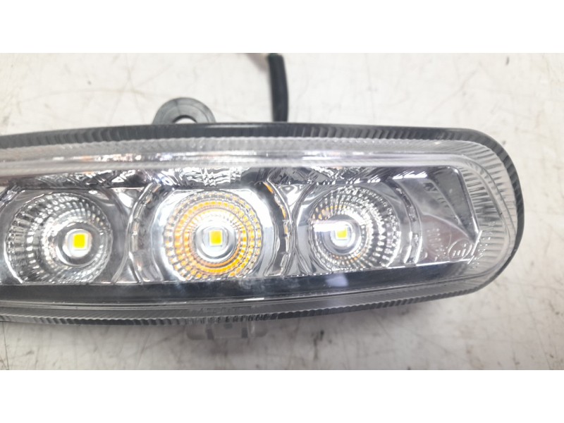 Recambio de piloto delantero derecho para lambretta v200 special flex special flex referencia OEM IAM L81300LMB0000  