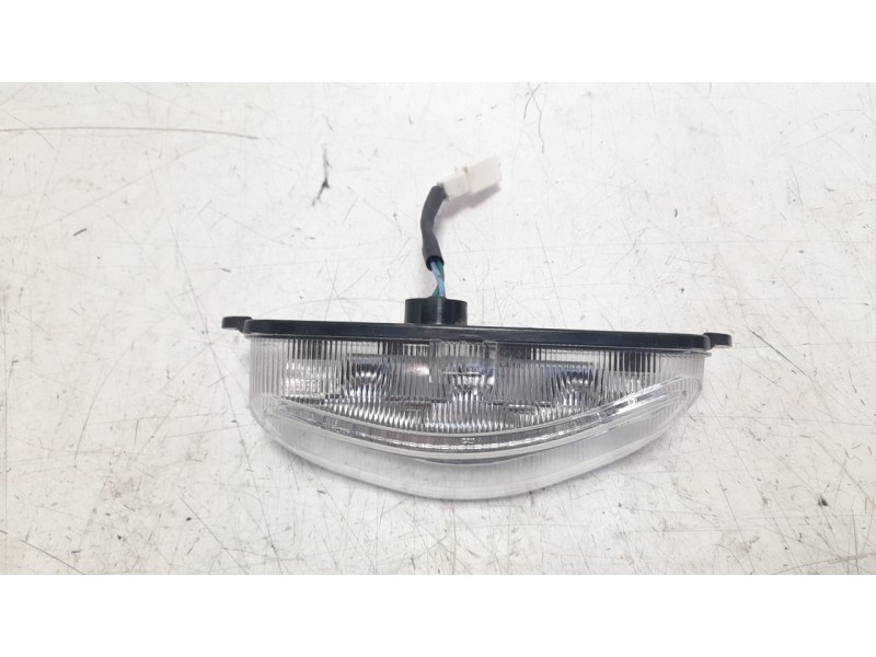 Recambio de piloto delantero derecho para lambretta v200 special flex special flex referencia OEM IAM L81300LMB0000  
