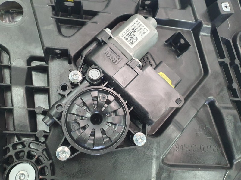 Recambio de elevalunas delantero izquierdo para kia xceed 1.0 t-gdi 74 kw (100 cv) referencia OEM IAM 82470J7015  