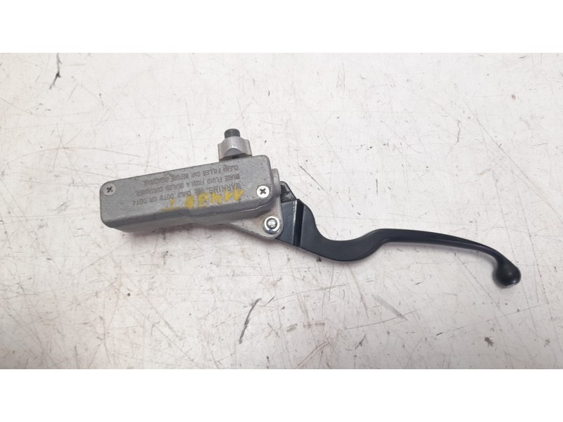 Recambio de bomba freno trasera para lambretta v200 special flex special flex referencia OEM IAM 45520N14000  