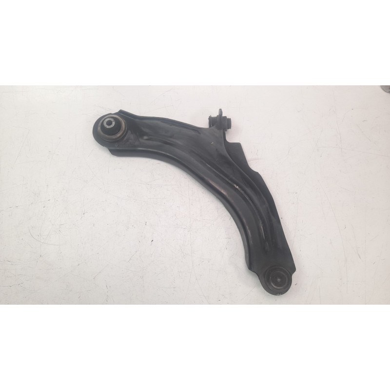 Recambio de brazo suspension inferior delantero izquierdo para renault clio iv 1.5 dci diesel fap referencia OEM IAM 545050399R 