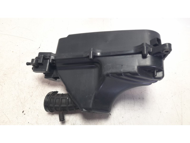 Recambio de caja filtro aire para lambretta v200 special flex special flex referencia OEM IAM 17200N14000  