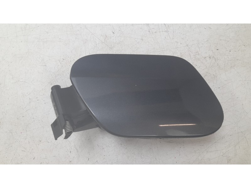 Recambio de tapa exterior combustible para bmw 1 (f40) 118 d referencia OEM IAM 51177454413  