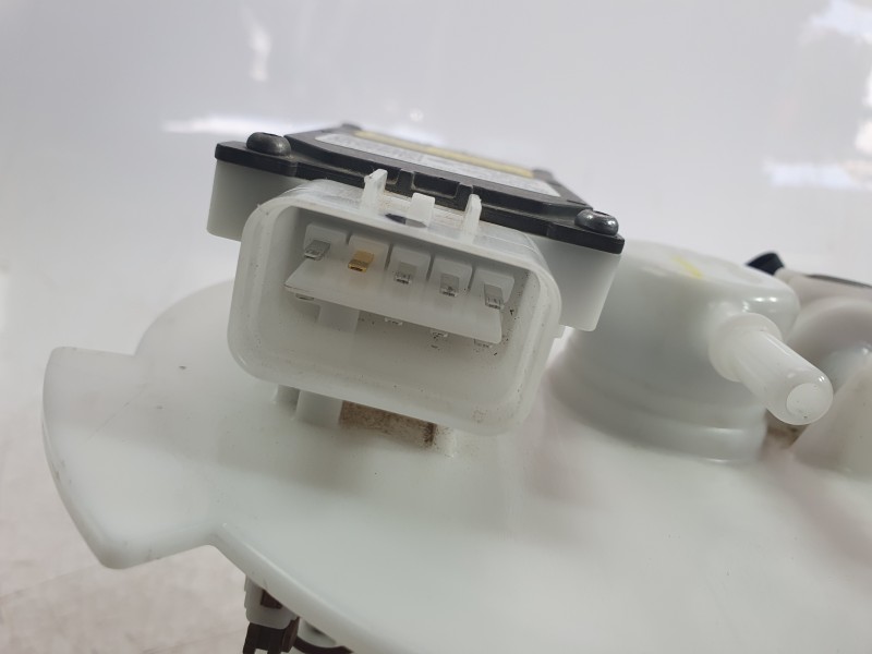 Recambio de bomba combustible para kia xceed 1.0 t-gdi 74 kw (100 cv) referencia OEM IAM 31110J7200  