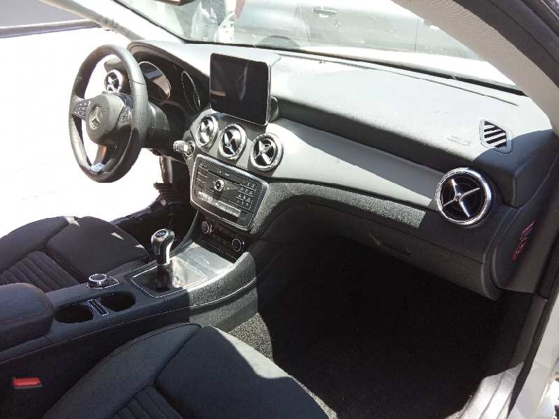 mercedes-benz clase cla (w117) del año 2018