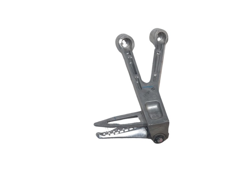 Recambio de estribo para honda cb 650r cb 650r referencia OEM IAM 50750MKND50  