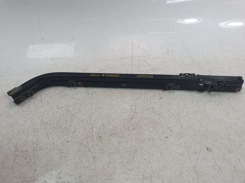 Recambio de soporte / guia puerta corredera para fiat doblo furgoneta/monovolumen (510_, 511_) bluehdi 100 referencia OEM IAM 28