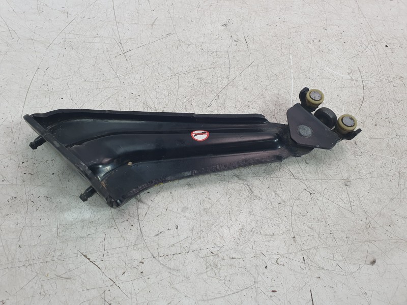 Recambio de soporte / guia puerta corredera para fiat doblo furgoneta/monovolumen (510_, 511_) bluehdi 100 referencia OEM IAM 98