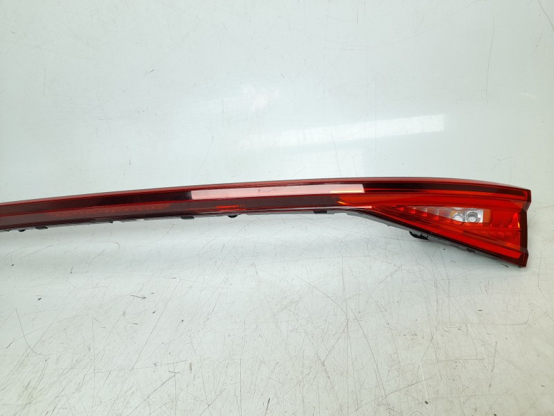 Recambio de piloto trasero central para seat leon (kl1, klg) 1.0 tsi referencia OEM IAM 5FA945093B  