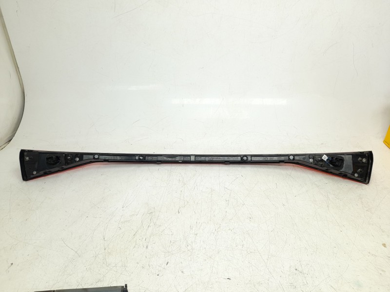 Recambio de piloto trasero central para seat leon (kl1, klg) 1.0 tsi referencia OEM IAM 5FA945093B  