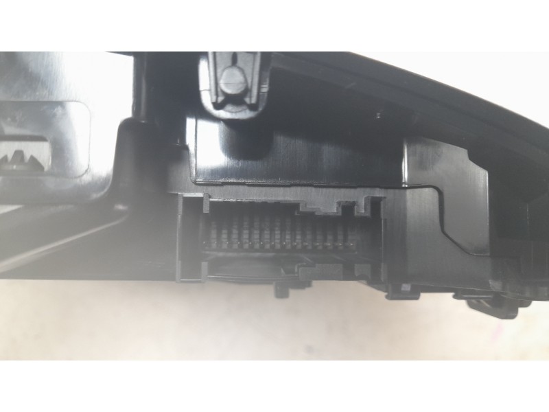 Recambio de luz interior para mercedes-benz eqb (x243) eqb 250+ (243.602) referencia OEM IAM 00090014399051  