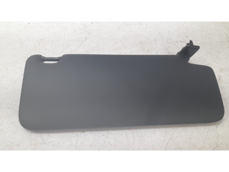 Recambio de parasol izquierdo para mercedes-benz eqb (x243) eqb 250+ (243.602) referencia OEM IAM 1778106100  