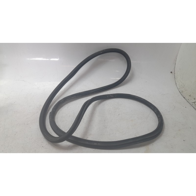 Recambio de gomas contorno puerta para mercedes-benz eqb (x243) eqb 250+ (243.602) referencia OEM IAM A2476920000  