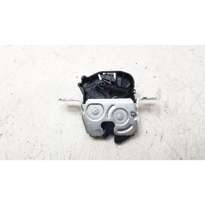 Recambio de cerradura maletero / porton para mercedes-benz cla-klasse (bm 118) cla 250 e (118.385) referencia OEM IAM 0997400600