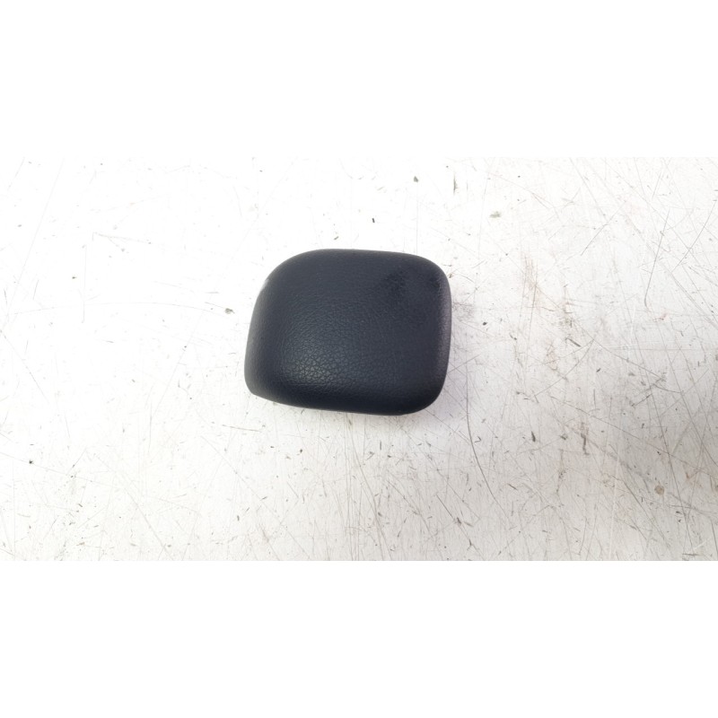 Recambio de apoyabrazos central para mercedes-benz cla-klasse (bm 118) cla 250 e (118.385) referencia OEM IAM A1776805202  
