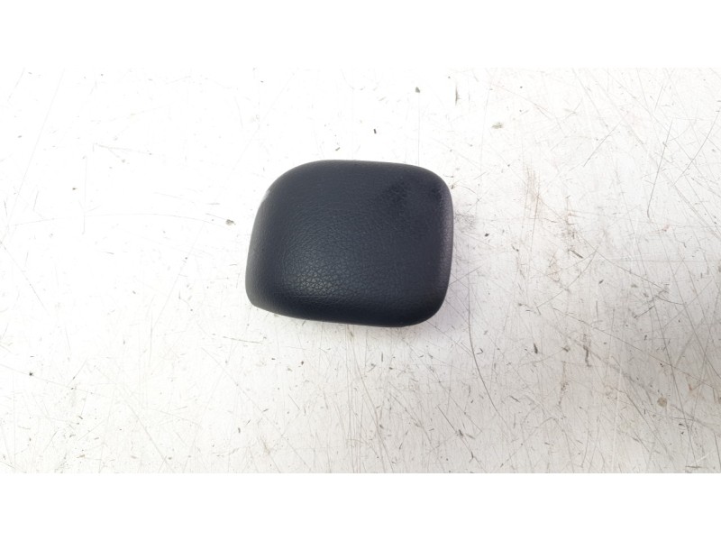 Recambio de apoyabrazos central para mercedes-benz cla-klasse (bm 118) cla 250 e (118.385) referencia OEM IAM A1776805202  