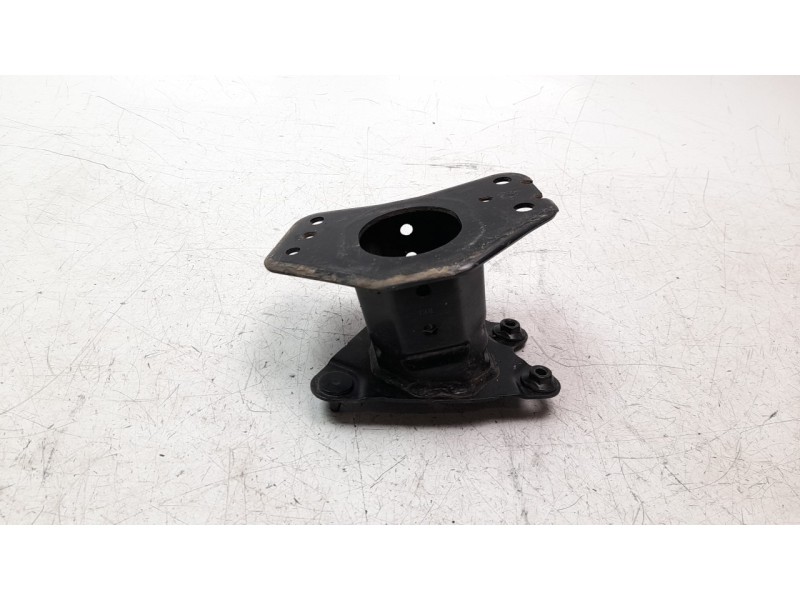 Recambio de puntera paragolpes trasera derecha para lexus nx 2.5 16v cat (híbrido) referencia OEM IAM PUNTA  