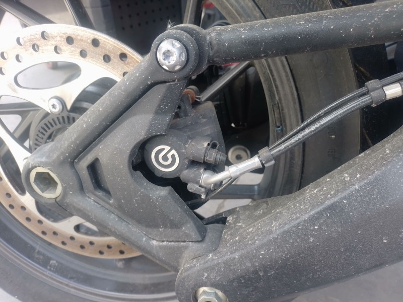 Recambio de pinza de freno trasera derecha para triumph tiger tiger 1200 gt pro (pv01) referencia OEM IAM   
