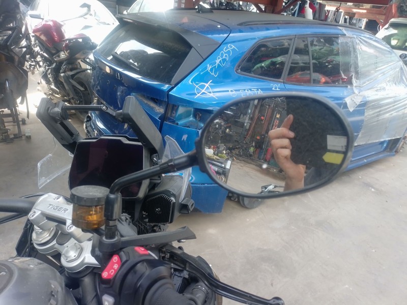 Recambio de retrovisor derecho para triumph tiger tiger 1200 gt pro (pv01) referencia OEM IAM   