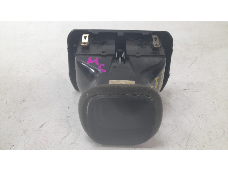 Recambio de rejilla aireadora para bmw 1 (f40) 118 d referencia OEM IAM 6828272  
