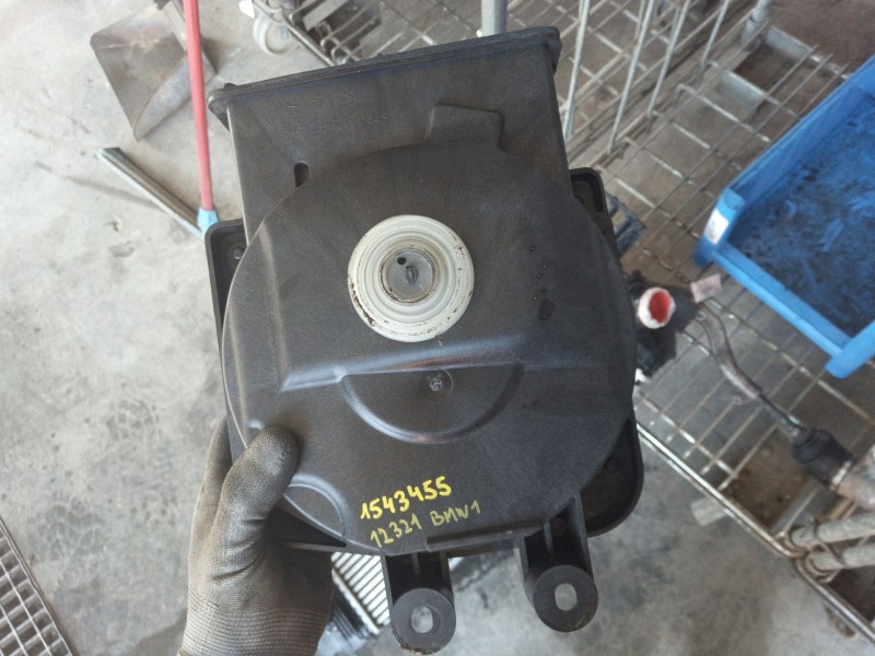Recambio de subwoofer para bmw 1 (f40) 118 d referencia OEM IAM 927806606 16014910 