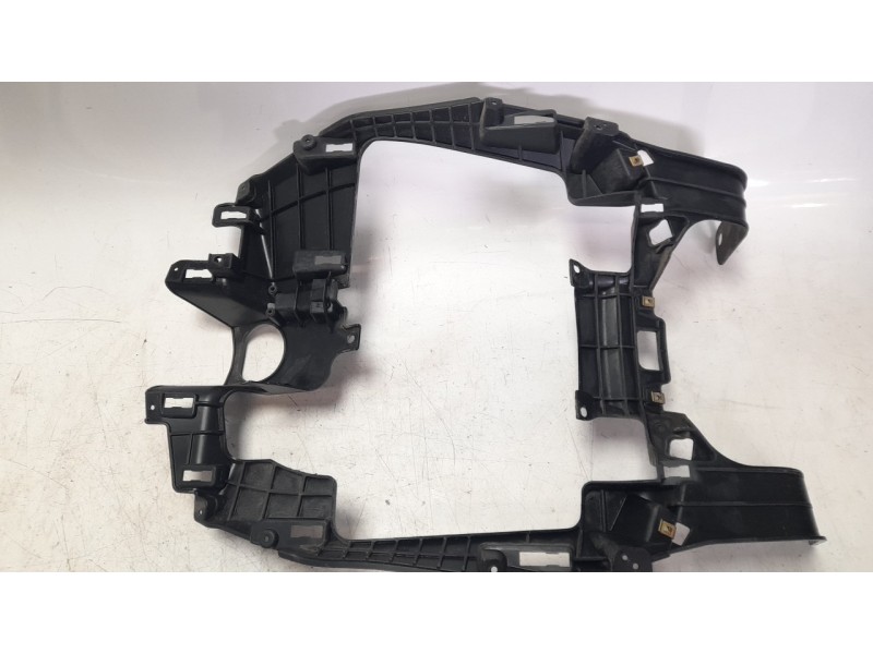 Recambio de moldura para lambretta v200 special flex special flex referencia OEM IAM 81151XK10000  