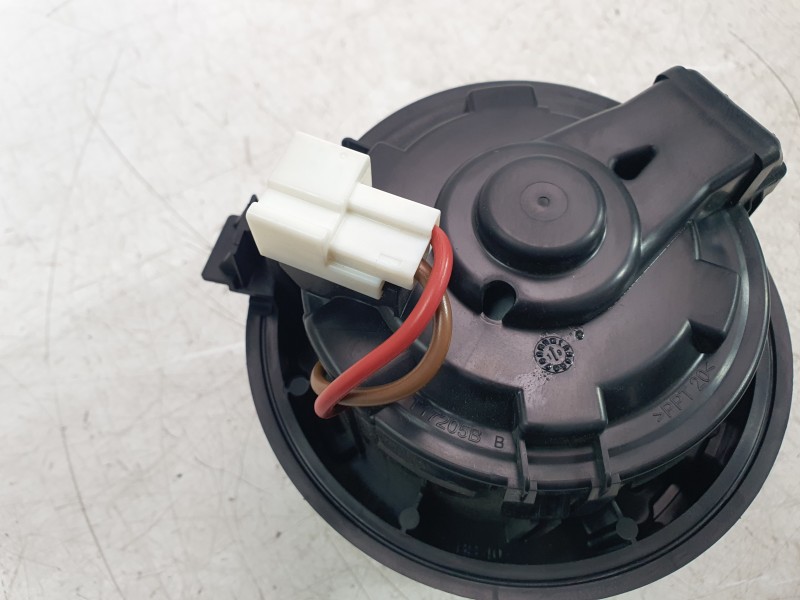 Recambio de ventilador calefaccion para nissan juke (f16_) dig-t 117 referencia OEM IAM T73641C  