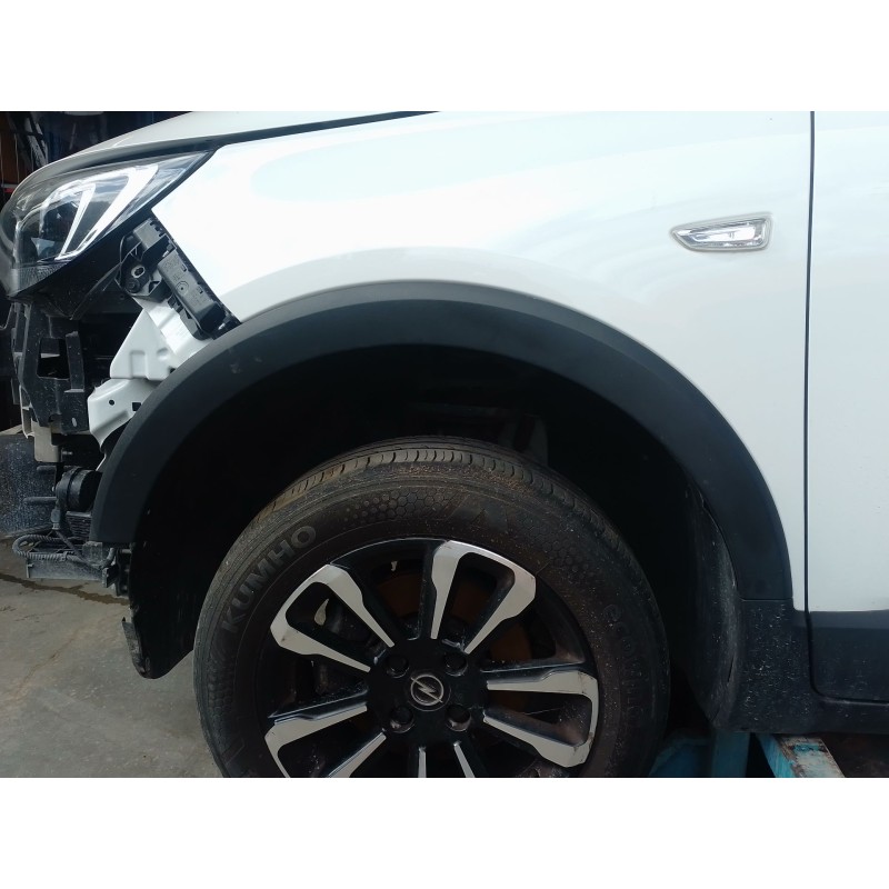 Recambio de aletin delantero izquierdo para opel crossland x / crossland (p17, p2qo) 1.2 (75) referencia OEM IAM   