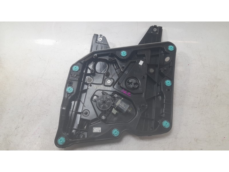 Recambio de elevalunas delantero derecho para skoda octavia iv (nx3, nn3, pv3) 2.0 tdi referencia OEM IAM 5E3837656A E34075107 