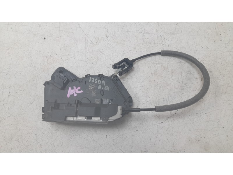 Recambio de cerradura puerta delantera derecha para skoda octavia iv (nx3, nn3, pv3) 2.0 tdi referencia OEM IAM 5TB837016E  